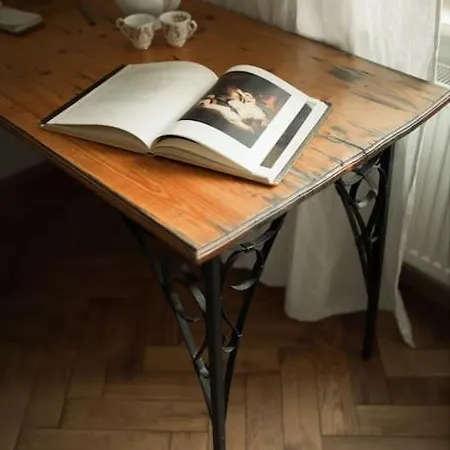 Apartment Artisan & Old-timey 2 Bedrooms *