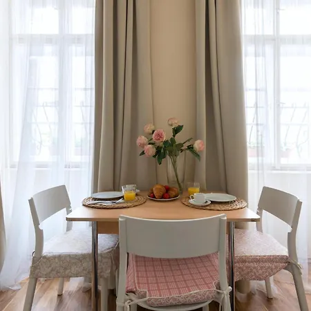 Siesta Apartment *