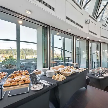 Dancing House - Tancici Dum Ξενοδοχείο 4*