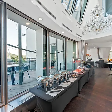 Dancing House - Tancici Dum 4*