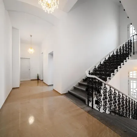 Cavallo Business 2bd Prague