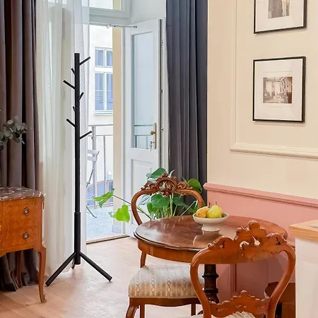 Apartment Turnkey I Antonin Dvorak