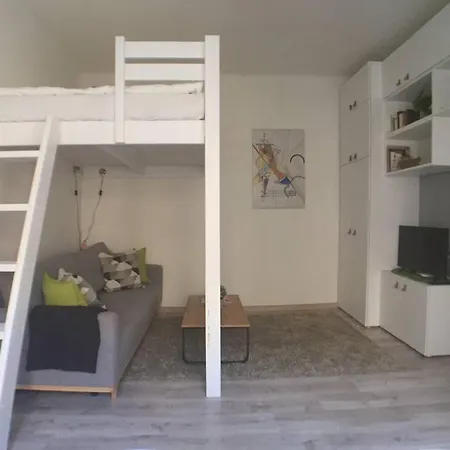 Stylish Flat In - Vinohrady * Prague