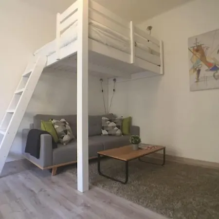 Apartment Stylish Flat In - Vinohrady