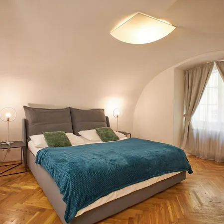 Lazenska N4 Praha
