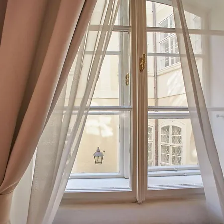 Aparthotel Lazenska N4