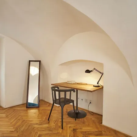 Lazenska N4 Aparthotel 4*