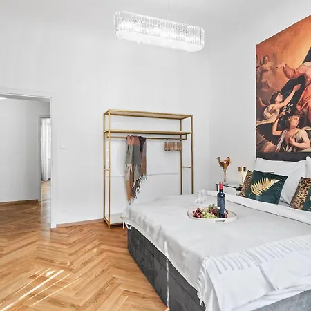 Old Town Square By Michal&friends Apartment