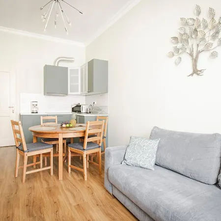 Anastasie Apartment