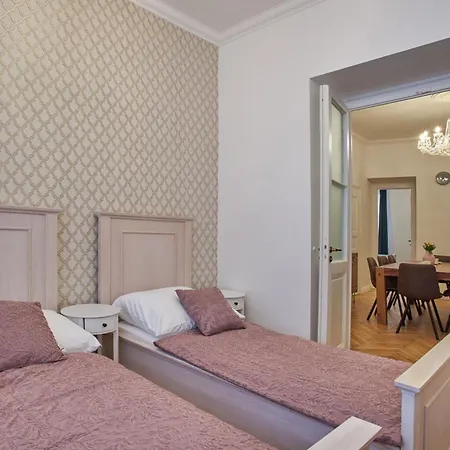 National Theatre Elegance Aparthotel Prague