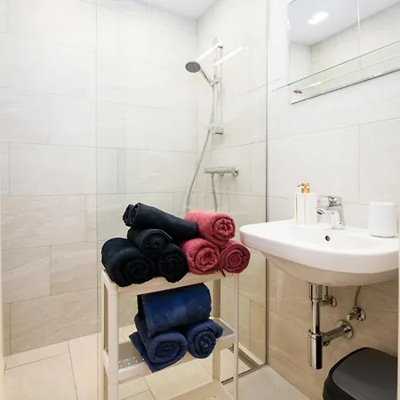 Luxury Kings Apartment