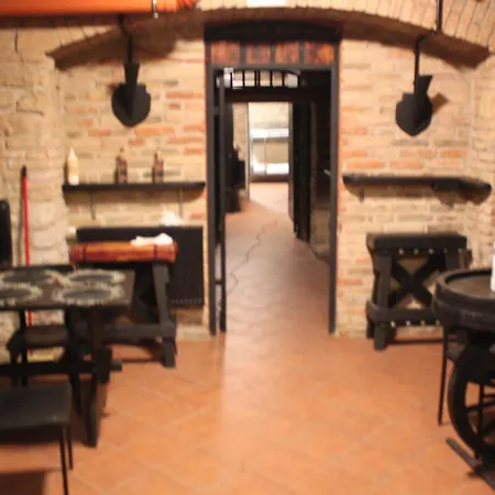 Alba Hostel *