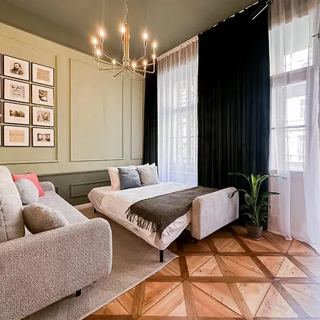 Apartment Turnkey I Antonin Dvorak *
