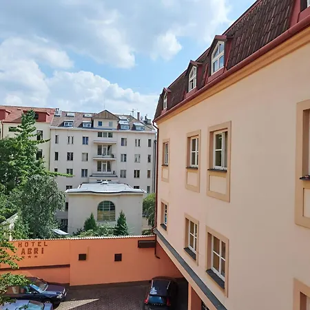 Apartment Abri