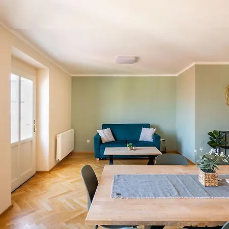 Apartment Boheme Na Struze