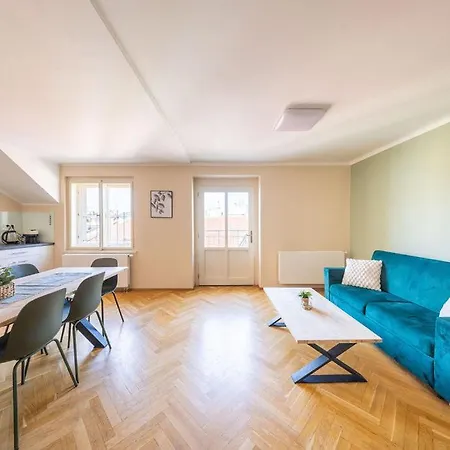 Boheme Na Struze Apartment *