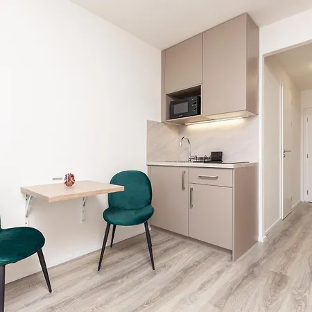 Skyline Apartment