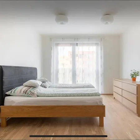 Apartment Rezidence Garden Towers - S Parkovanim Prague