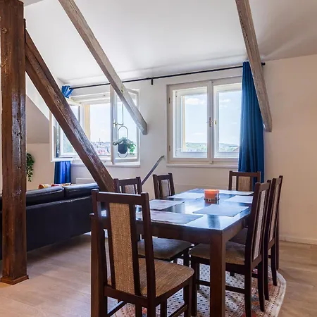 Apartment Classy Riverside In The Old Town Of Prague