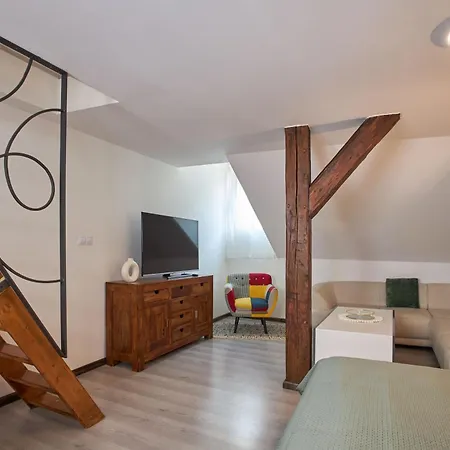 Aparthotel Rybna - Old Town