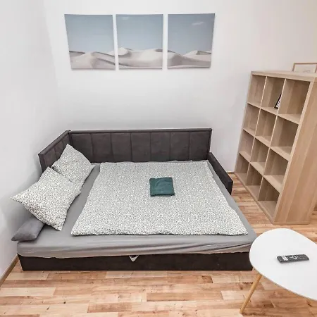 Apartment Elegance *