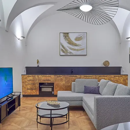 U 3 Pstrosu Hotel
