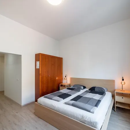 Apartment Abri