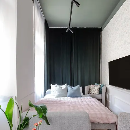 Apartment Turnkey I Antonin Dvorak *