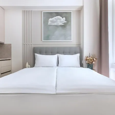 Aparthotel Encore Boutique By Dwellfort 4*