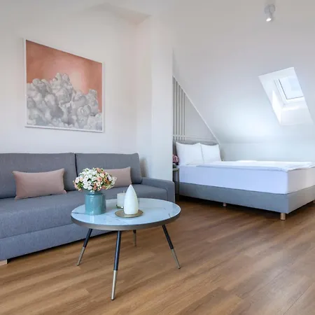 Encore Boutique By Dwellfort Praha