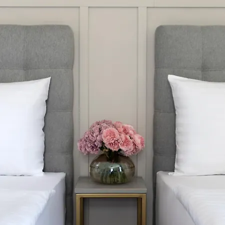 Aparthotel Encore Boutique By Dwellfort
