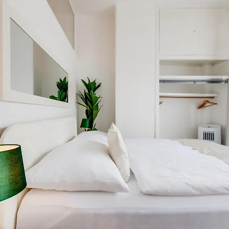 Apartment Wenceslas Square Royal Two Bedroom *