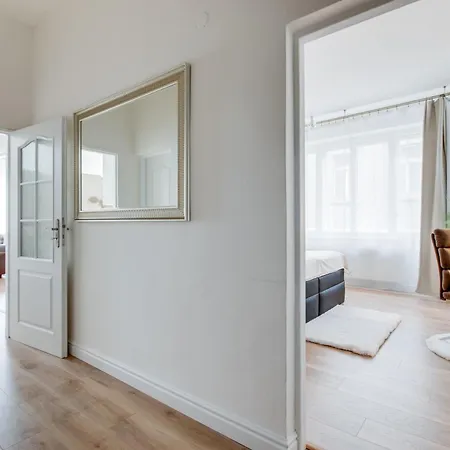 Wenceslas Square Royal Two Bedroom Apartment Prague