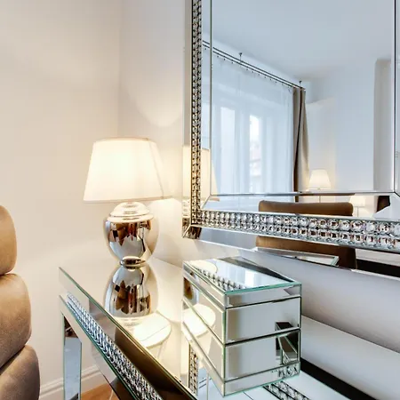 Wenceslas Square Royal Two Bedroom * Prague