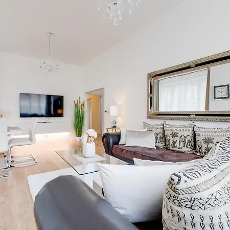 Wenceslas Square Royal Two Bedroom Apartment *