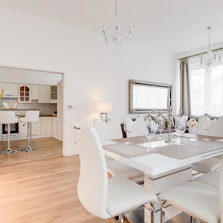 Wenceslas Square Royal Two Bedroom * Prague