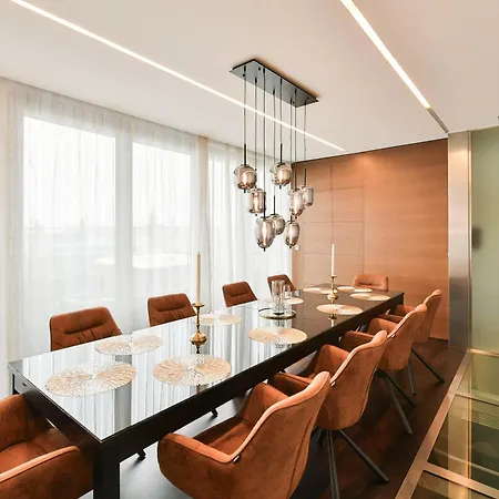 Presidential Penthouse, 303m2, Jacuzzi On Terrace, Sauna, 6bdrm, 4bthrm, Ac, Lift Appartamento *