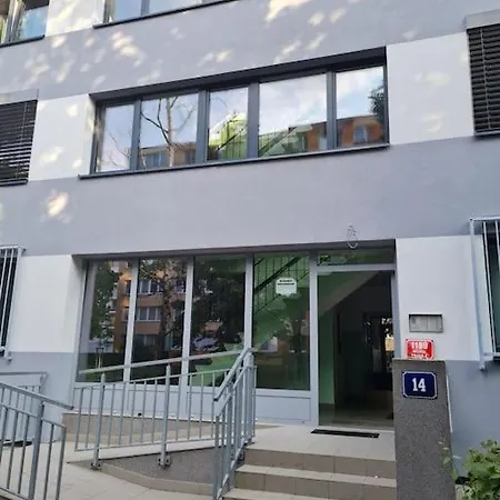 Linhs Place Praha