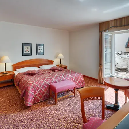 Savoy Szálloda 4*