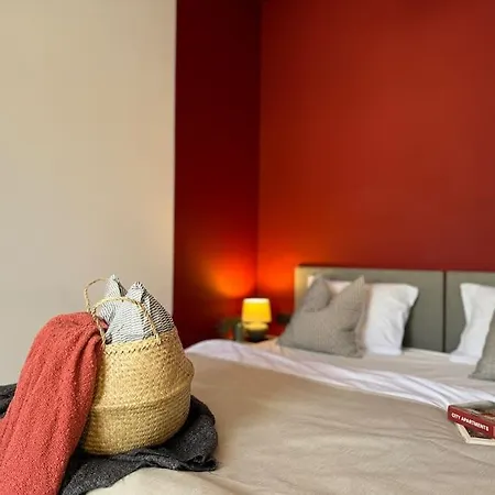 Red Currant - Apartment *