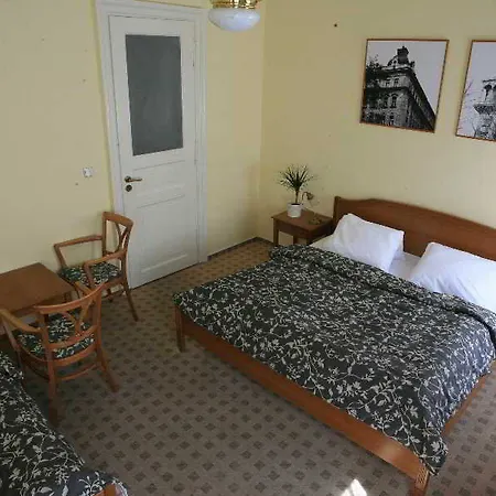 Anna Hotel