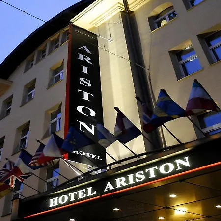 Ariston 4*