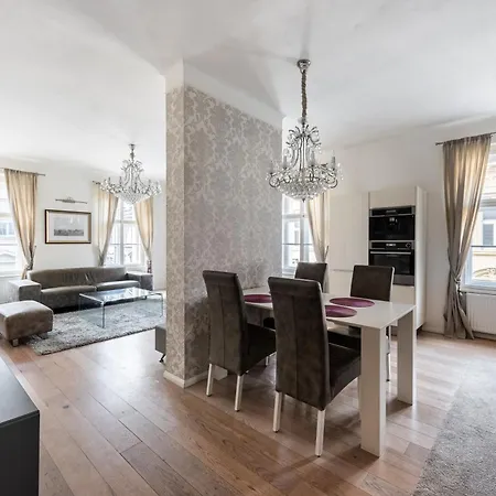 Royal Vysehrad Apartment