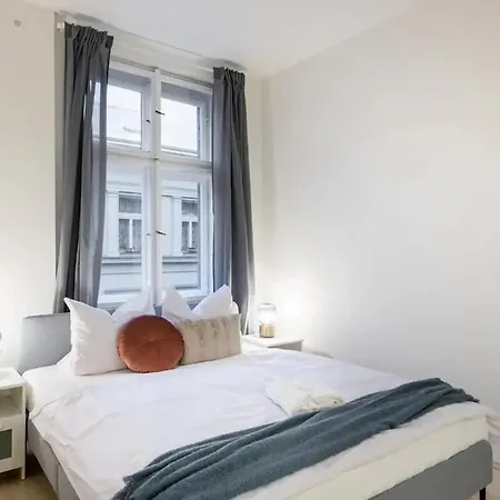 Vast Old Town For 3 Apartment Prague