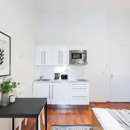 Apartment Sunny Old Town