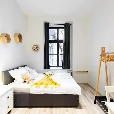 Romantic Old Town Apartment *