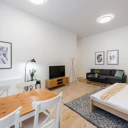 Elegant Spacious Old Town Prague