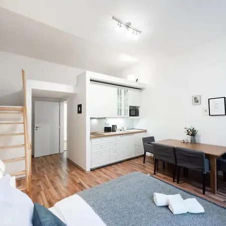 Modern Loft Getaway Apartment