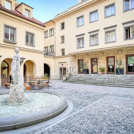 Exclusive Diamond At Mala Strana