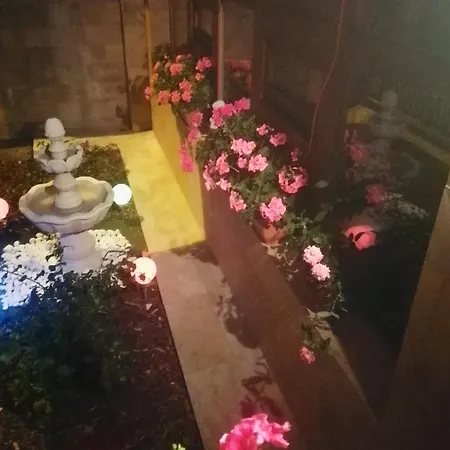 Barrandov 3 Homestay *